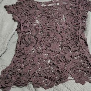 Mauve lace tee